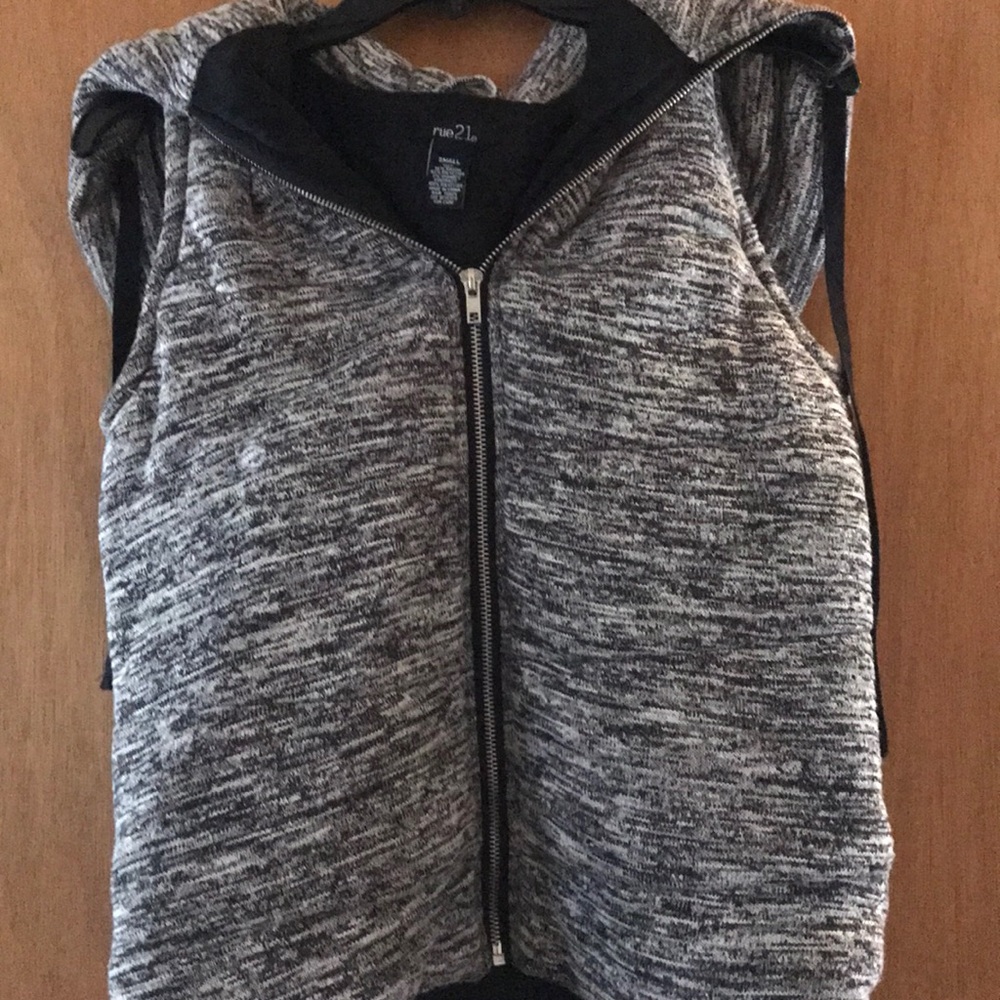 Puffy vest